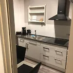 Monteur-pension W8 Apartman