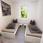 Monteur-pension W8 *