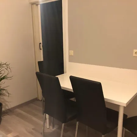 公寓 Monteur-pension W8