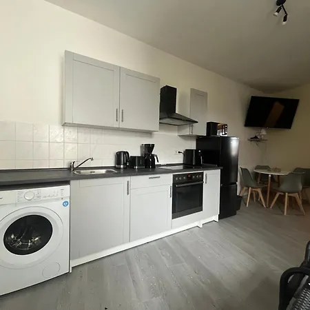 Monteur-pension W8 *